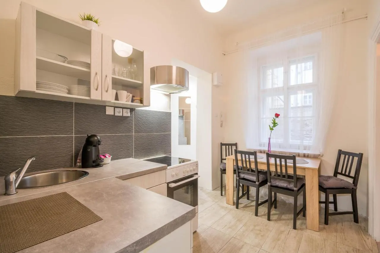 Chest Design Apartments Praga