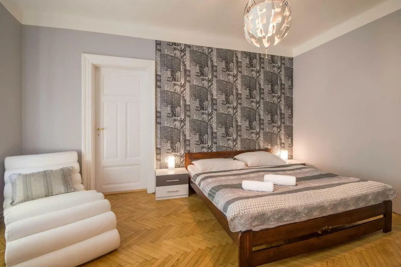 Chest Design Apartments Praga