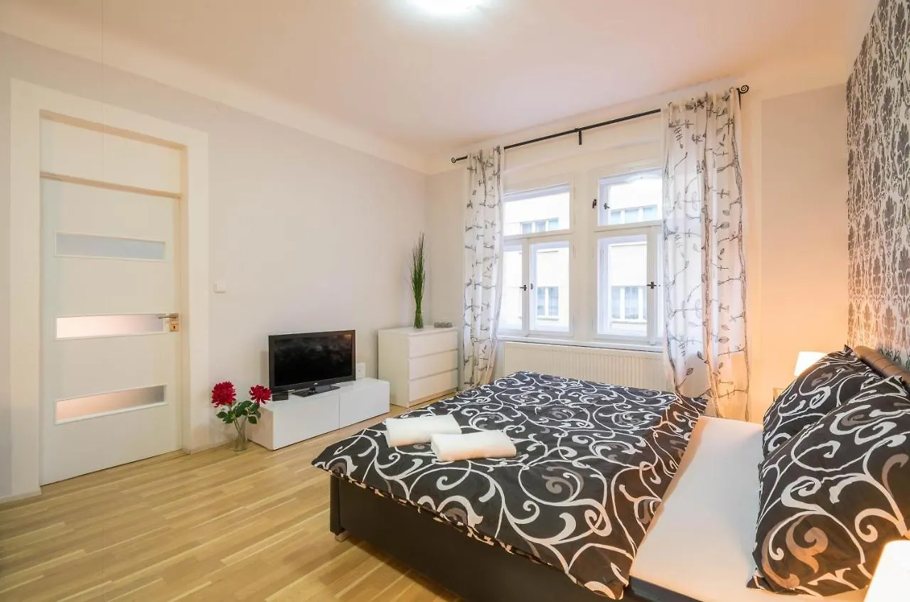 Chest Design Apartments Prag